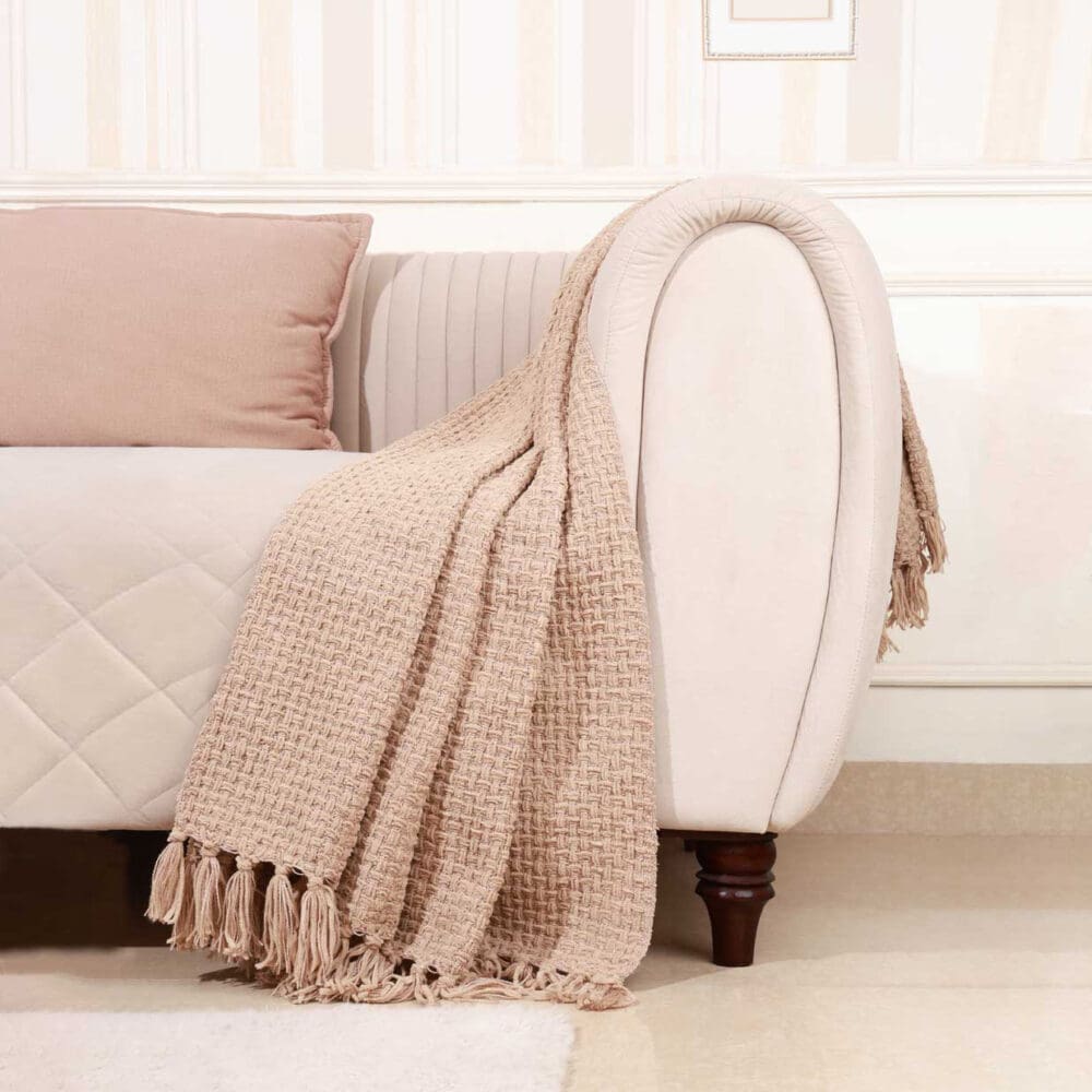 Soft Beige Pattern Throw - Image 4